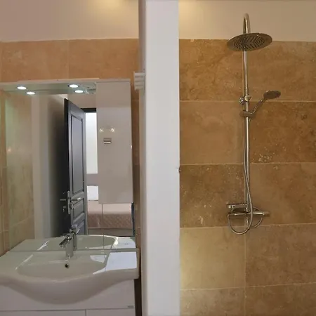 Maison Avec Vue Et Sa Piscine Chauffee Privative Bessas